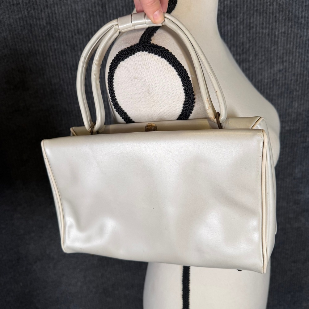 Vintage 60s Garay Handbag Pearlescent White Kiss Lock Top Handle Bag Rockabilly